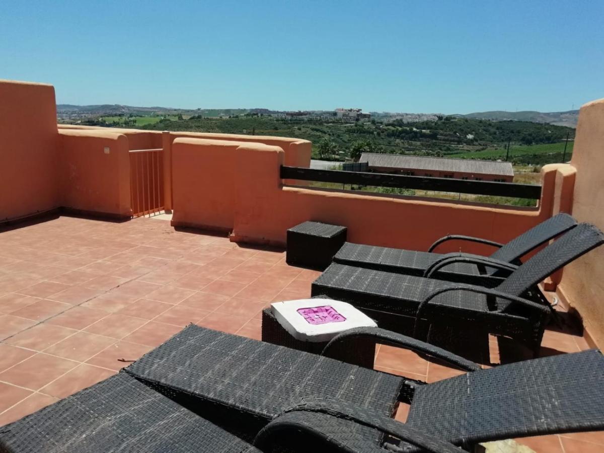 Casares Del Sol Penthouse Apartamento Exterior foto