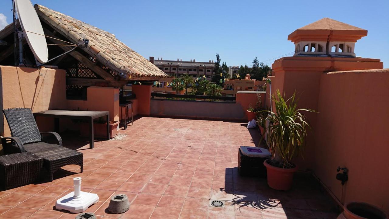 Casares Del Sol Penthouse Apartamento Exterior foto