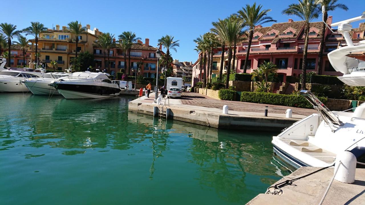 Casares Del Sol Penthouse Apartamento Exterior foto